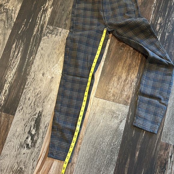 AE grey plaid skinny jeans - Picture 5 of 9